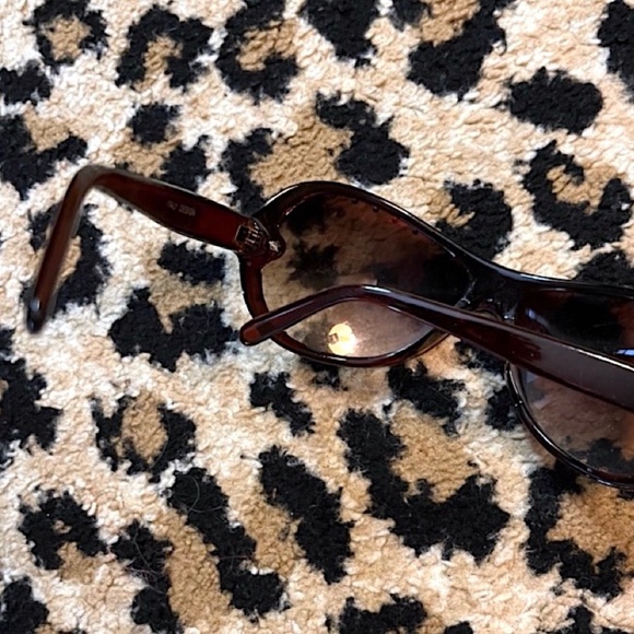 ITALIAN DESIGN BROWN WITH STONES SUNGLASSES - Picture 3 of 4